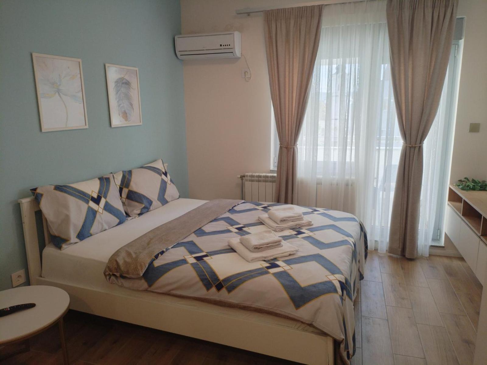 Apartment Centrum - Free Private Parking Novi Sad Dış mekan fotoğraf
