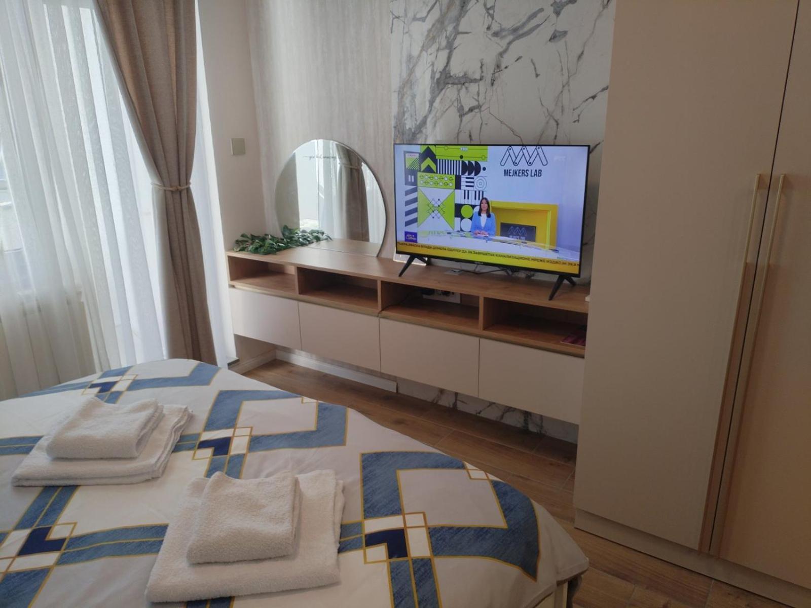 Apartment Centrum - Free Private Parking Novi Sad Dış mekan fotoğraf
