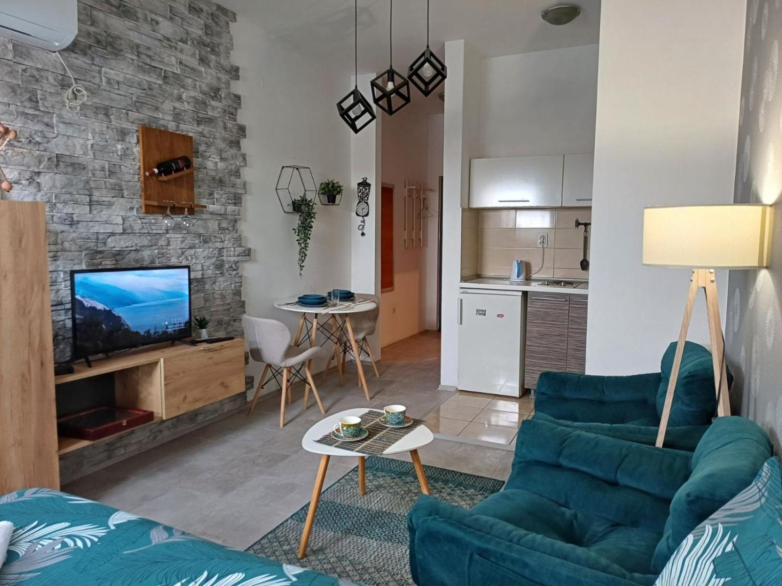 Apartment Centrum - Free Private Parking Novi Sad Dış mekan fotoğraf