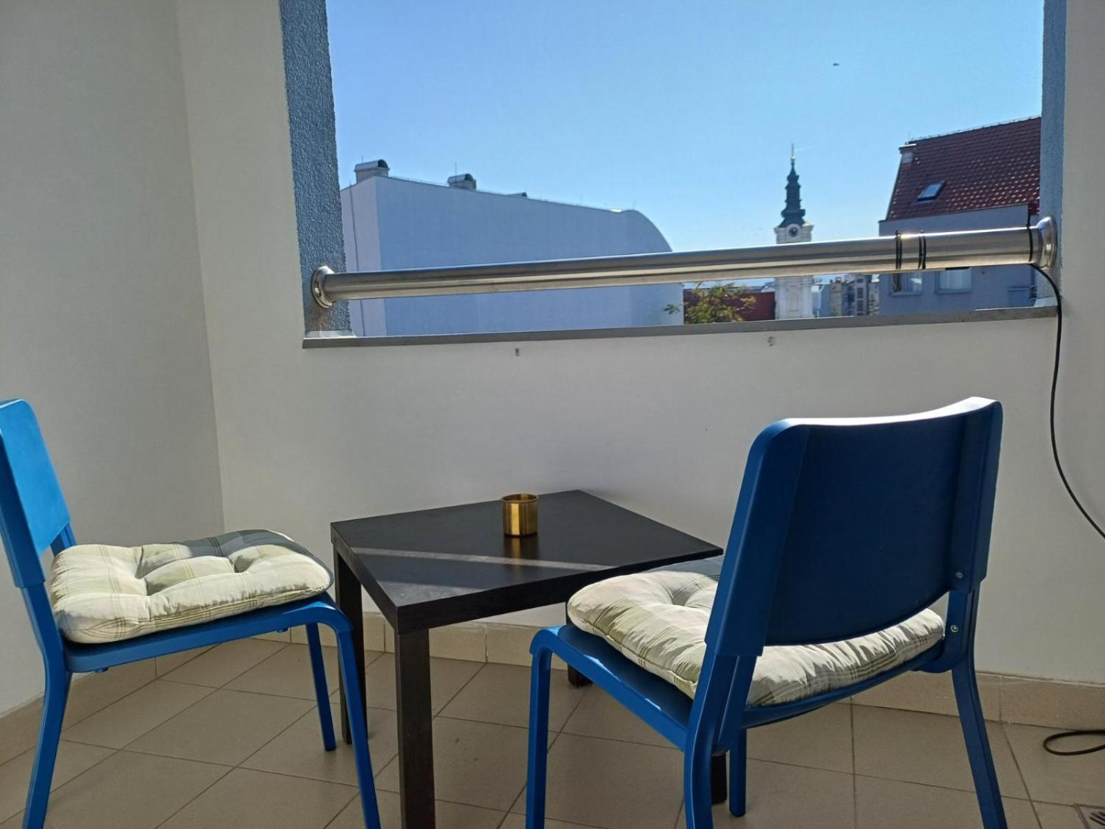 Apartment Centrum - Free Private Parking Novi Sad Dış mekan fotoğraf