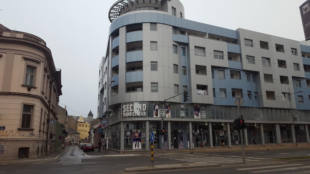Apartment Centrum - Free Private Parking Novi Sad Dış mekan fotoğraf